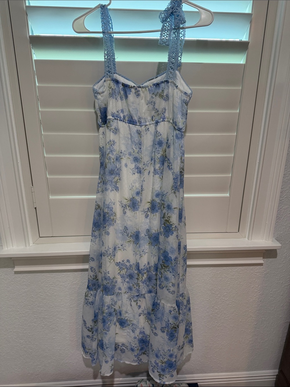 Blue Floral Crochet-Trim Maxi Dress - Picture 4 of 4